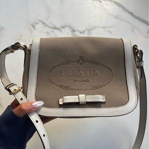 Prada bag !